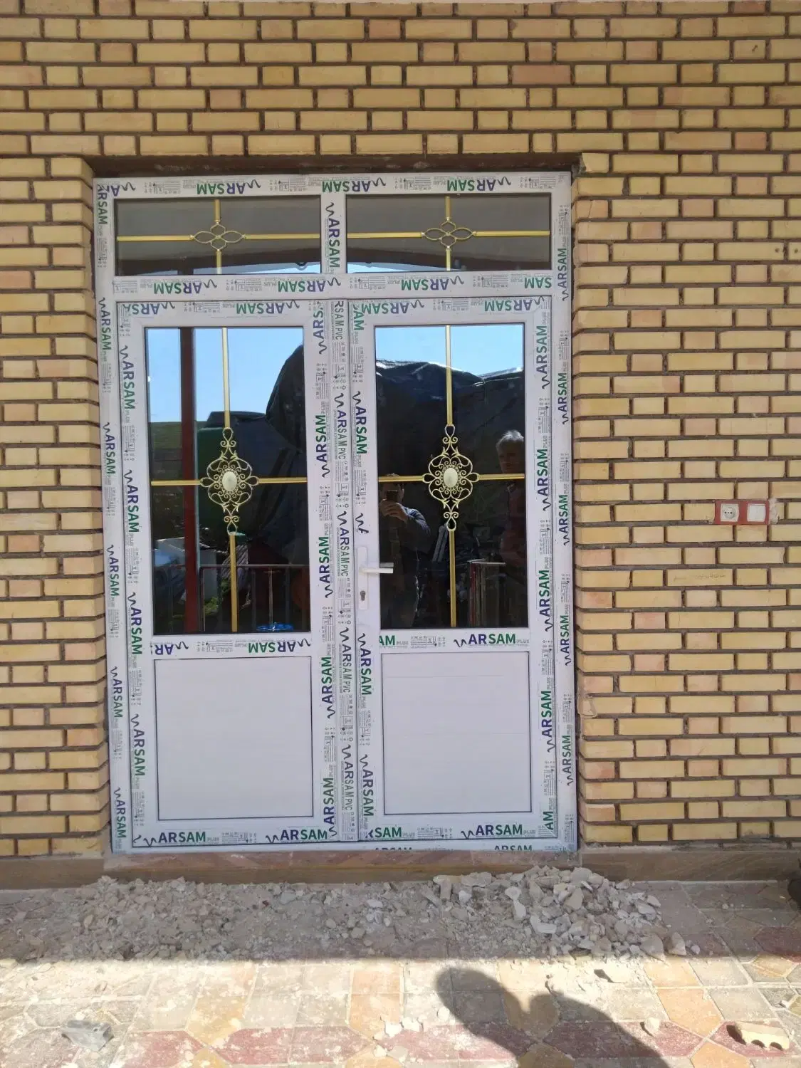 تولید و نصب درب و پنجره UPVC